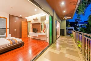 thumbnail: Balcony view