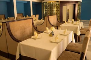 thumbnail: Restaurant