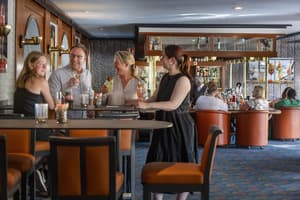 thumbnail: Restaurant