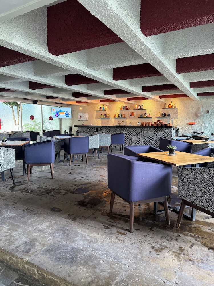 Snack bar