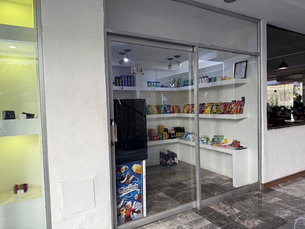 Snack bar