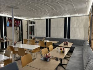 thumbnail: Restaurant