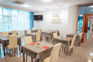 thumbnail: Restaurant
