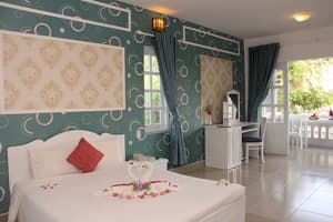 thumbnail: Room