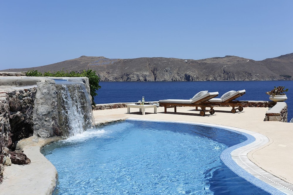 Private pool