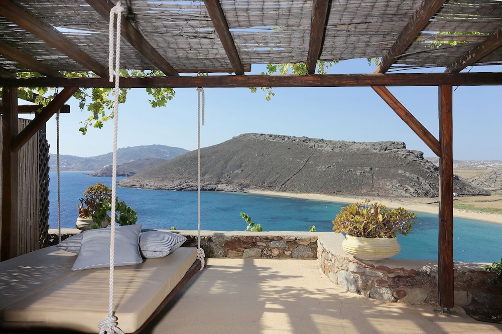 Beach/ocean view