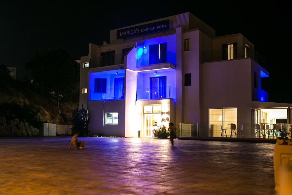 Front of property - evening/night