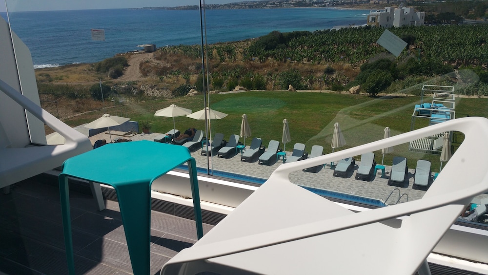 Beach/ocean view