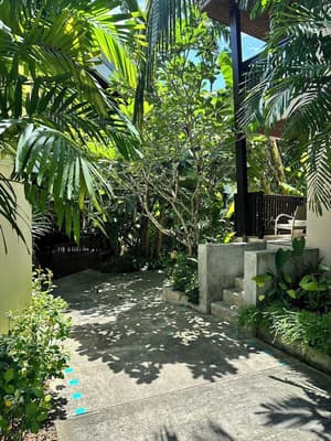 thumbnail: Exterior