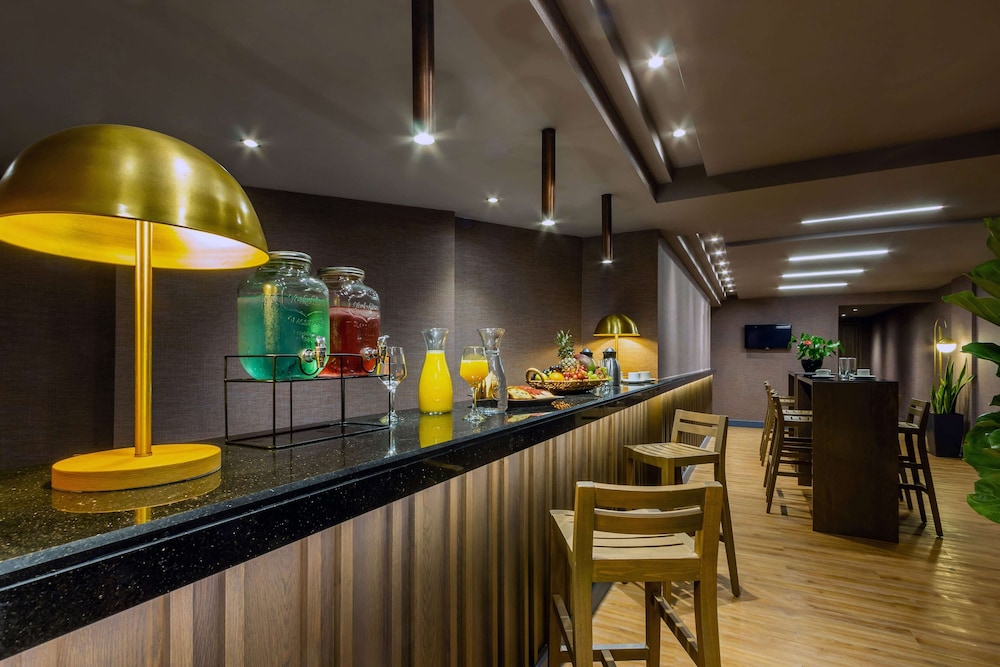 Restaurant-cafeteria