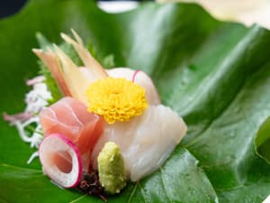 thumbnail: Dining