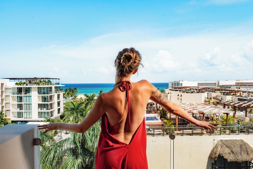 Beach/ocean view
