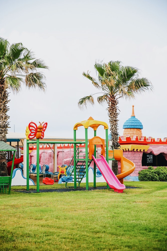 Children's play area - outdoor