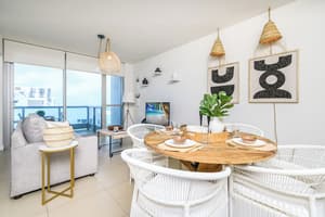 thumbnail: In-room dining