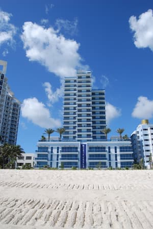 thumbnail: Exterior