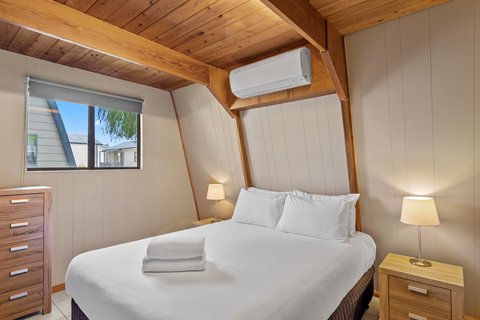 Dlx Cabin (276) - Room