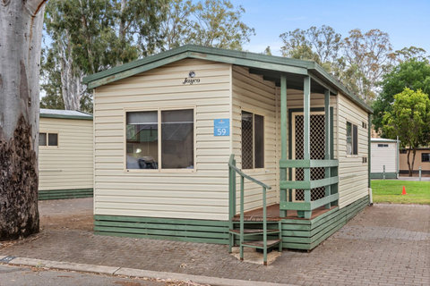 Standard 2BR Cabin (919)