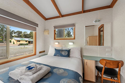 Standard 2BR Cabin (919) - Room