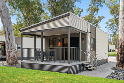 Standard 2 Bedroom Cabin - Sleeps 4