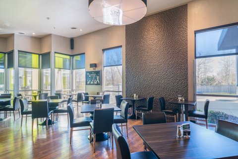 Resized Z Bar & Grill Interior Side Photo