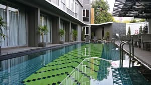 thumbnail: Outdoor pool