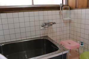 thumbnail: Bathroom shower