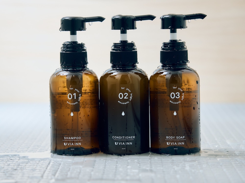 Bathroom amenities