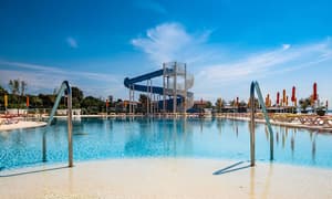 thumbnail: Outdoor pool