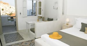thumbnail: In-room dining