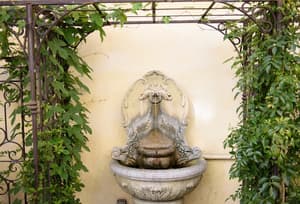 thumbnail: Exterior detail
