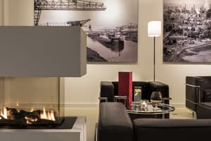 thumbnail: Lobby lounge