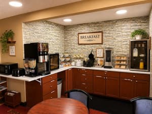 thumbnail: Breakfast area