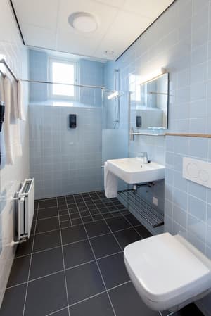 thumbnail: Bathroom