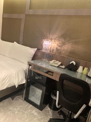 thumbnail: Room