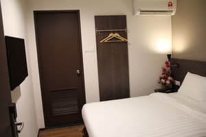 thumbnail: Room