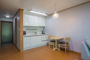 thumbnail: Private kitchenette