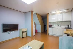 thumbnail: Private kitchenette