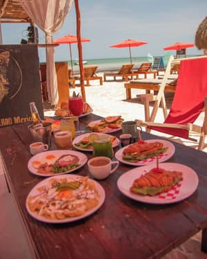 thumbnail: Restaurant