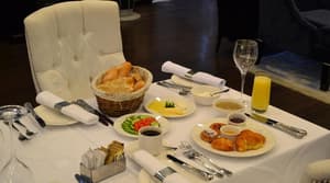 thumbnail: Restaurant