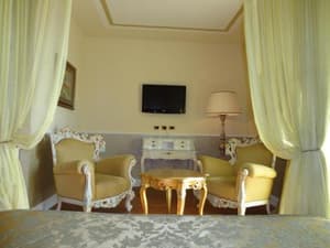 thumbnail: 27200772.jpg