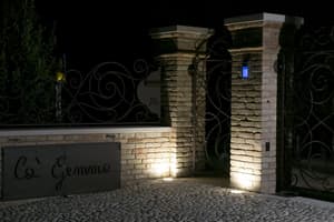 thumbnail: Exterior