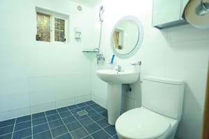 thumbnail: Bathroom