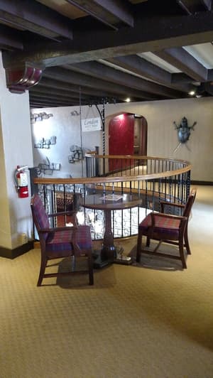 thumbnail: Interior detail