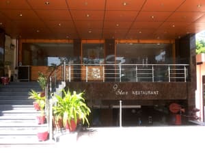 thumbnail: Business center