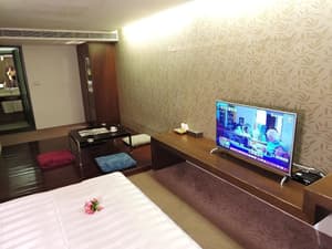 thumbnail: Room
