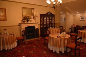 thumbnail: Restaurant