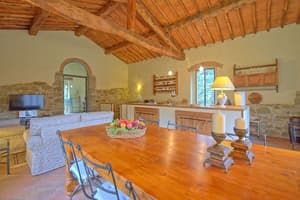 thumbnail: In-room dining
