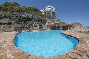 thumbnail: Outdoor pool