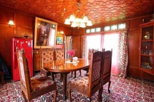 thumbnail: Breakfast area