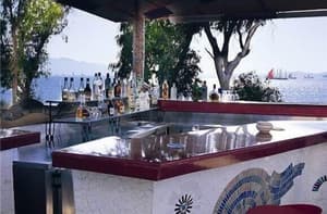 thumbnail: Poolside bar